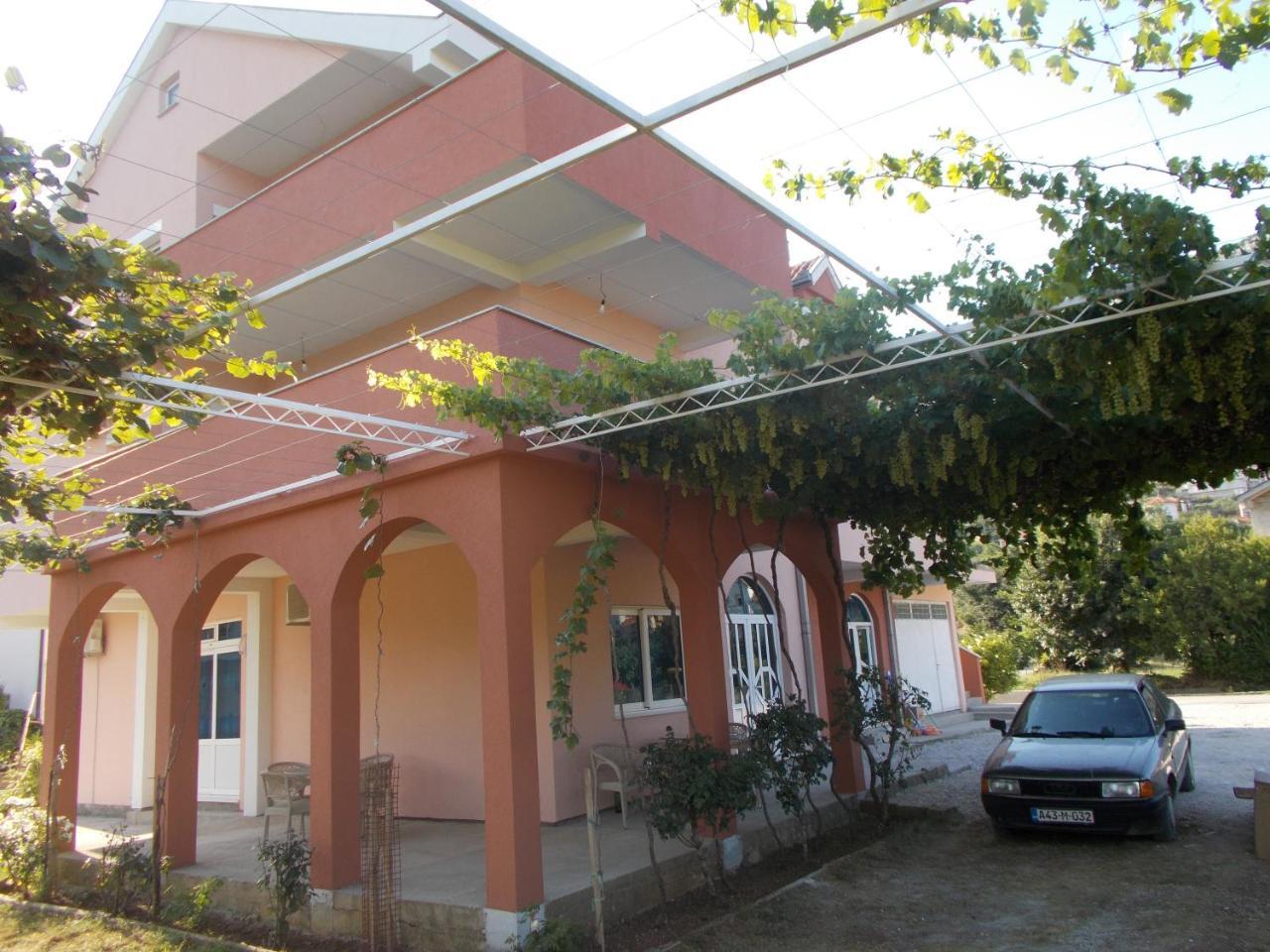 Apartmani Slađo Trebinje Ngoại thất bức ảnh